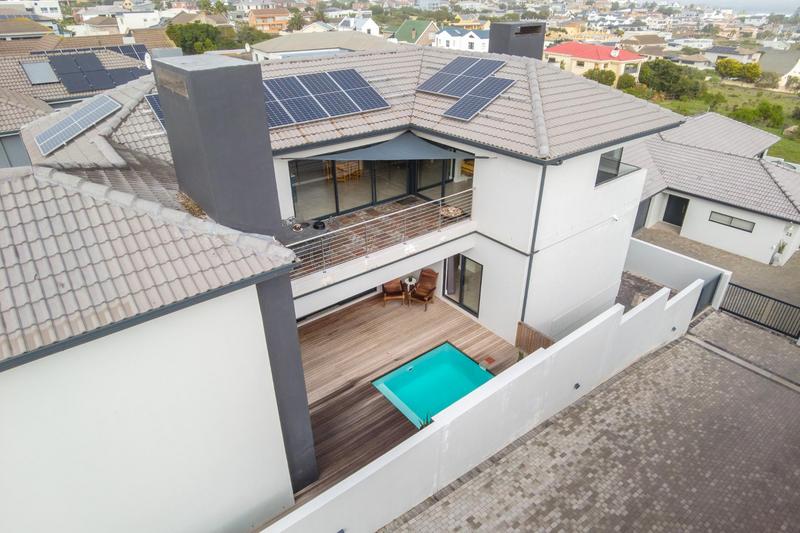 5 Bedroom Property for Sale in Myburgh Park Western Cape